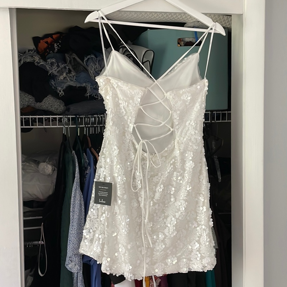 Never been worn, Lulus size XL, white sequin dress